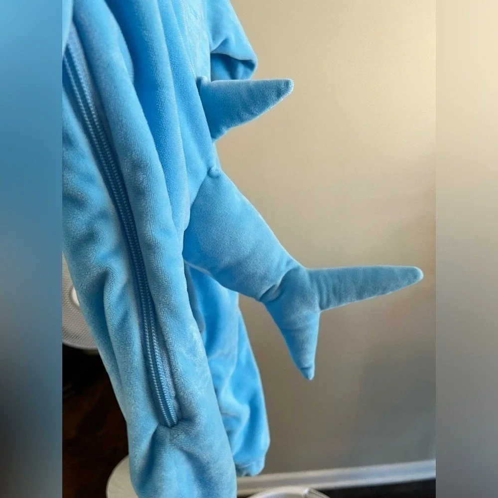 UNBRANDED Shark Costume Onesie Halloween Toddler 6-12M Blue Plush Animal Pajamas